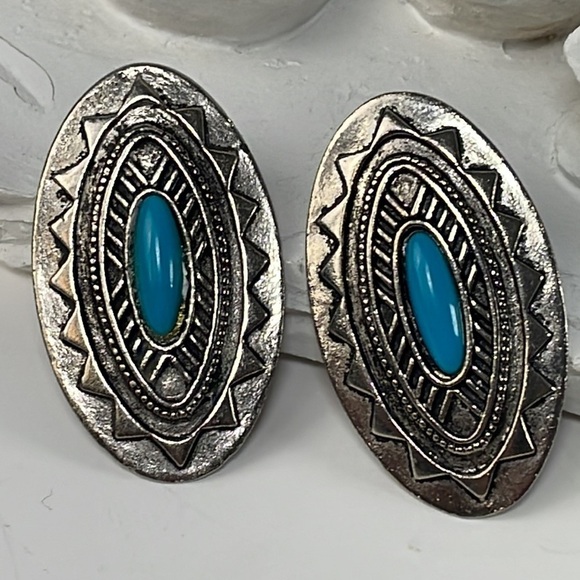 Vintage JJ 1988 Faux Turquoises Silver Tone Bohemian Post Earrings - Picture 10 of 10